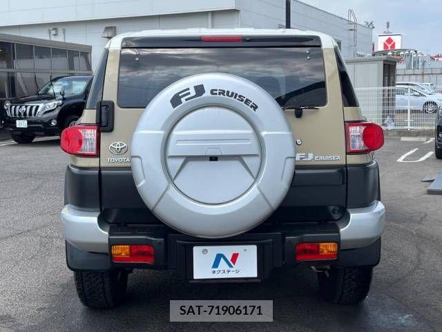 Toyota FJ CRUISER 2013-10 269795-15