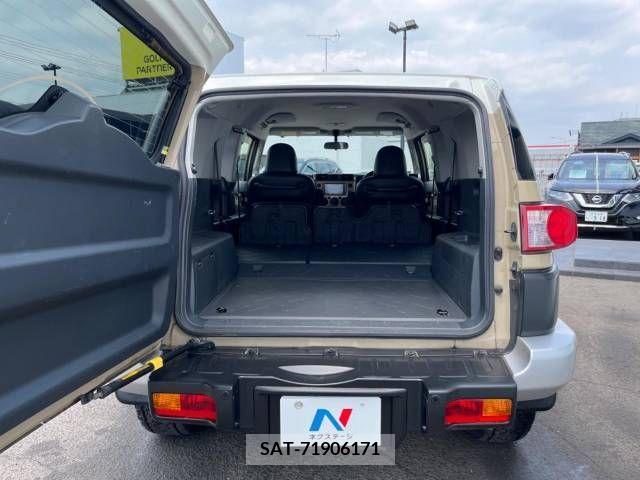 Toyota FJ CRUISER 2013-10 269795-10