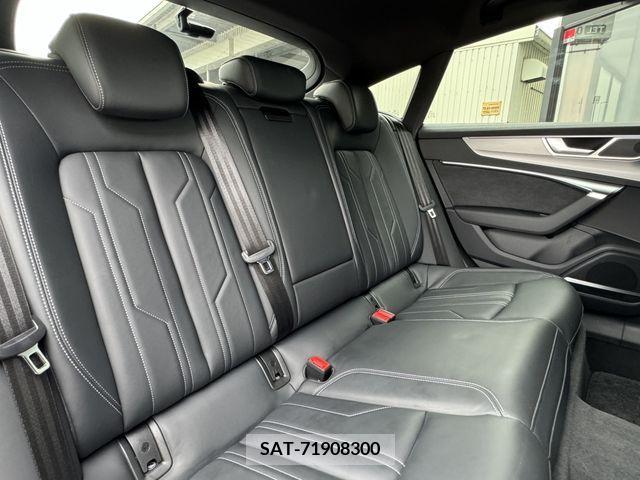 Audi A7 2022-06 383032-22