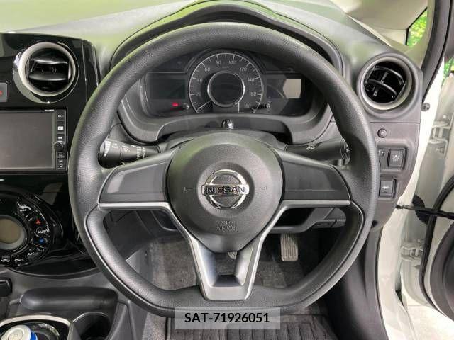 Nissan NOTE 2017-02 279886-7