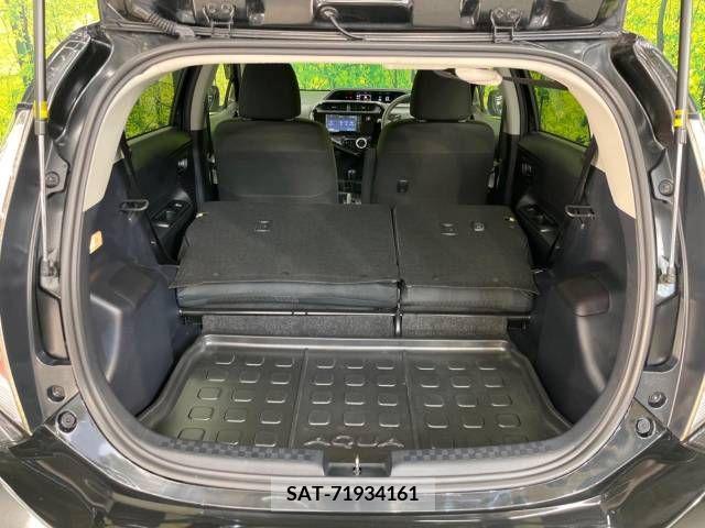 Toyota AQUA 2018-05 236448-10