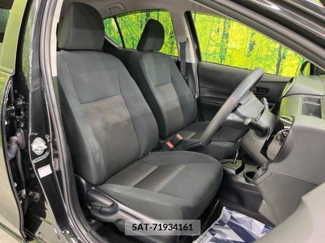 Toyota AQUA 2018-05 236448-8