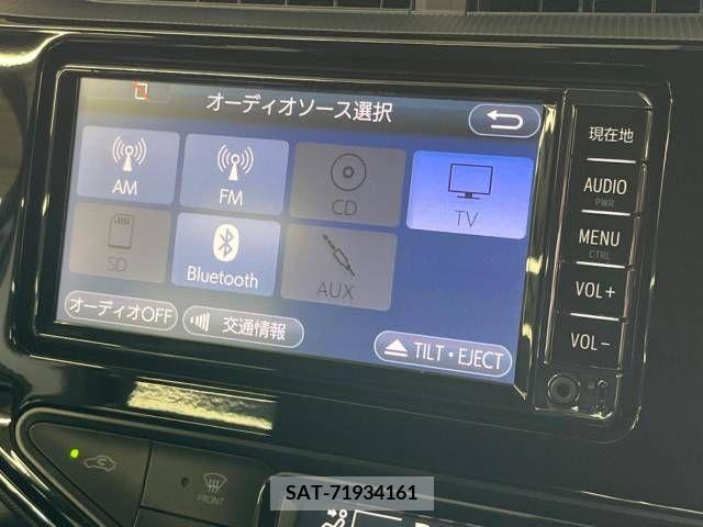 Toyota AQUA 2018-05 236448-6