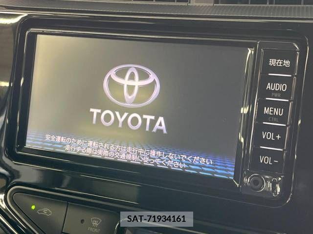 Toyota AQUA 2018-05 236448-3
