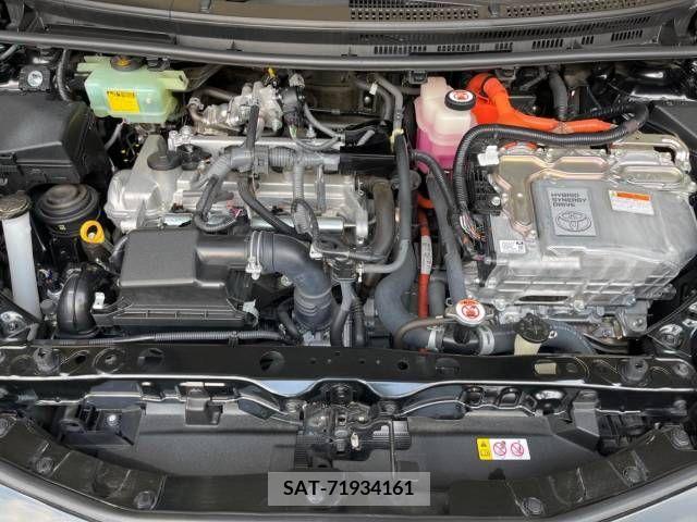 Toyota AQUA 2018-05 236448-18