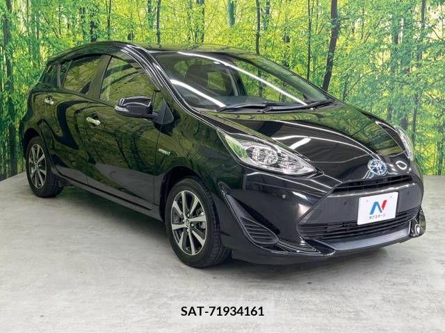 Toyota AQUA 2018-05 236448-16