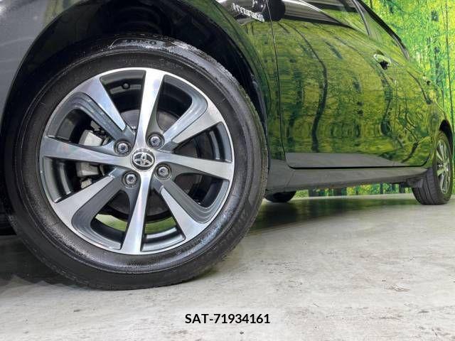 Toyota AQUA 2018-05 236448-13