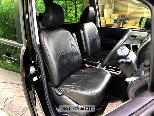 Toyota NOAH 2013-05 321343-8
