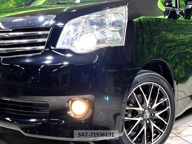 Toyota NOAH 2013-05 321343-12