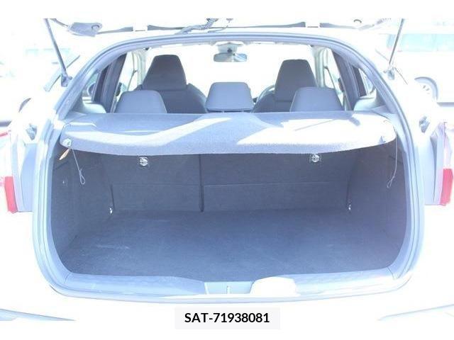 Toyota C-HR 2017-08 264067-18
