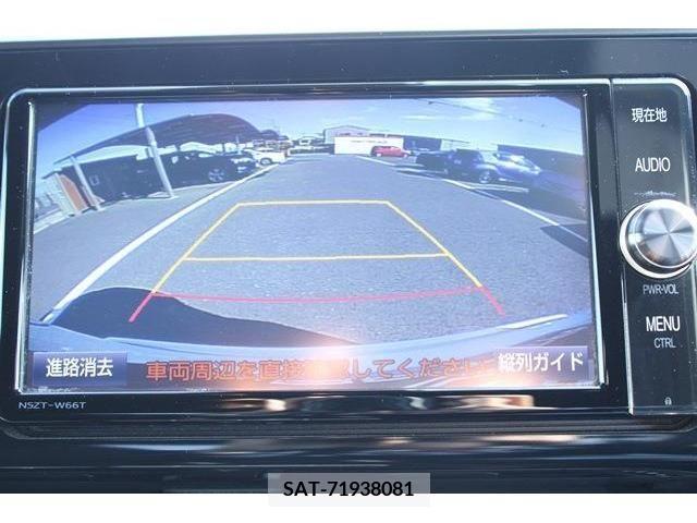 Toyota C-HR 2017-08 264067-3