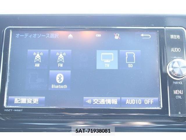 Toyota C-HR 2017-08 264067-2