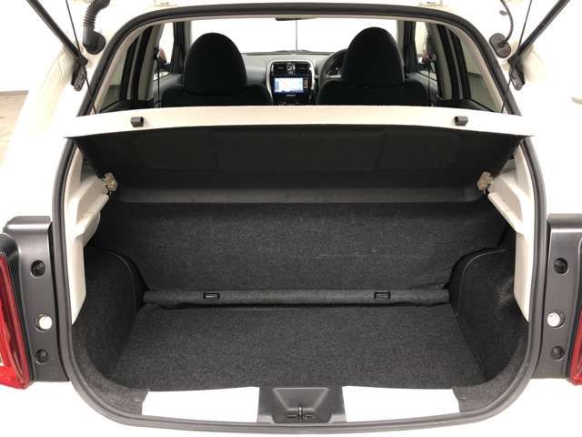 Nissan MARCH 2014-01 15921-18