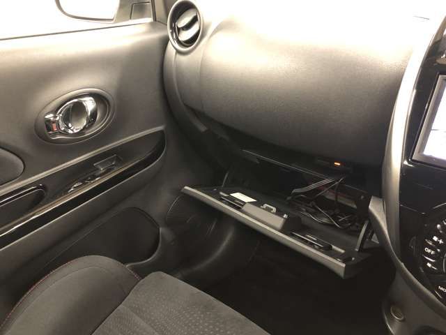 Nissan MARCH 2014-01 15921-13