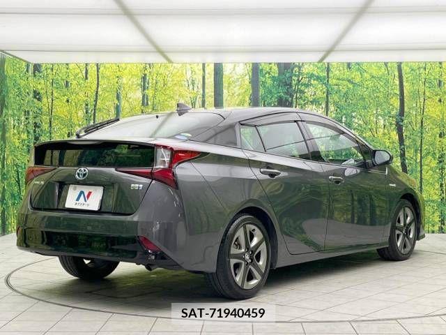 Toyota PRIUS 2019-03 375146-17