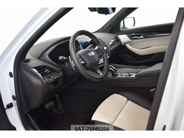 Cadillac CT5 2023-08 215637-17