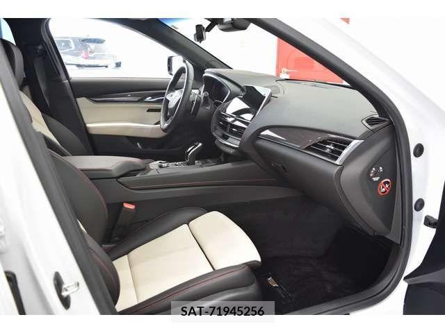 Cadillac CT5 2023-08 215637-18