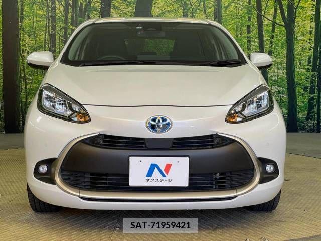Toyota AQUA 2022-01 291857-14