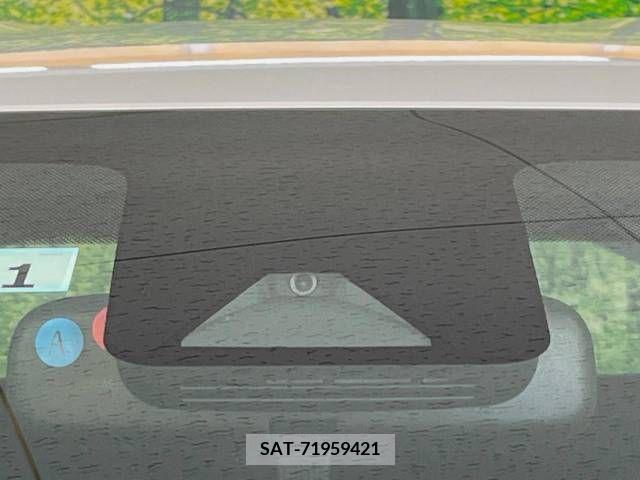 Toyota AQUA 2022-01 291857-2