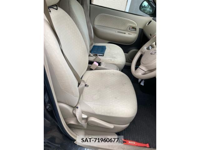 Toyota SIENTA 2009-08 394072-7