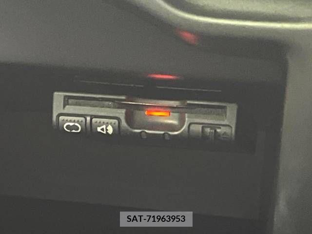 Nissan NOTE 2015-08 365385-7