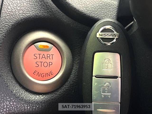Nissan NOTE 2015-08 365385-6