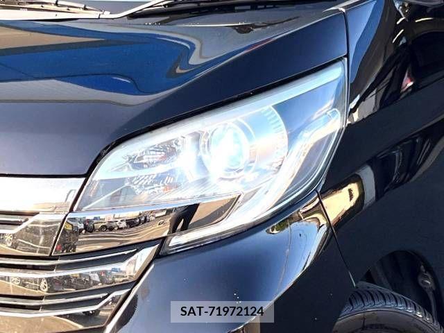Nissan ROOX 2015-03 323771-17