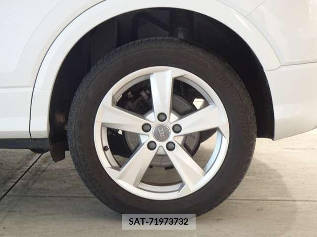 Audi Q2 2019-03 292701-8