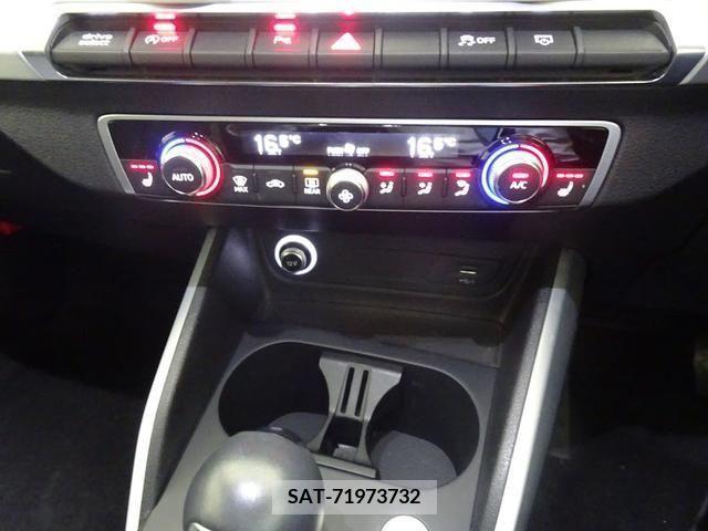 Audi Q2 2019-03 292701-14