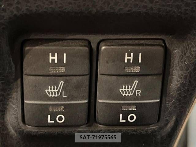 Toyota NOAH HYBRID 2014-05 279606-6