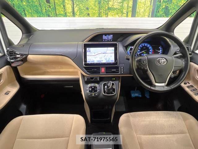 Toyota NOAH HYBRID 2014-05 279606-1