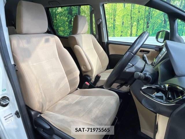 Toyota NOAH HYBRID 2014-05 279606-8