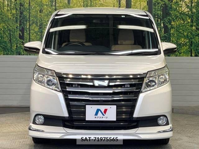 Toyota NOAH HYBRID 2014-05 279606-14