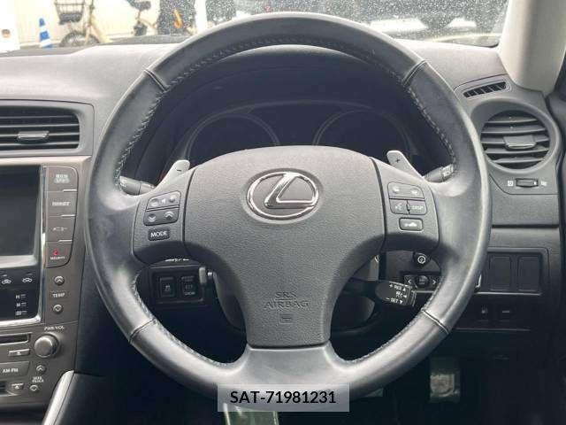 Lexus IS 2009-04 388391-11