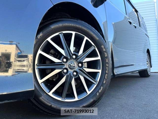Toyota VOXY 2015-04 329901-14