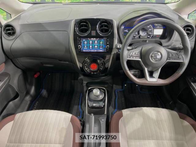 Nissan NOTE 2017-11 365420-1