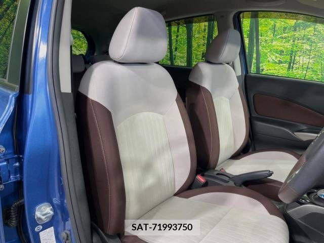 Nissan NOTE 2017-11 365420-8