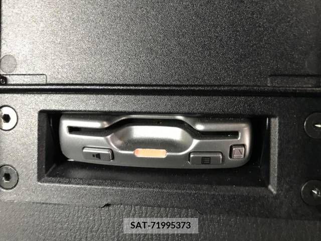Mazda ROADSTER 2017-11 381323-4