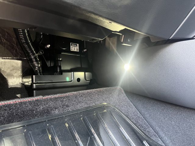 Nissan AURA 2022-04 186871-15