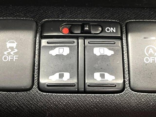 Honda e 2012-04 13086-5