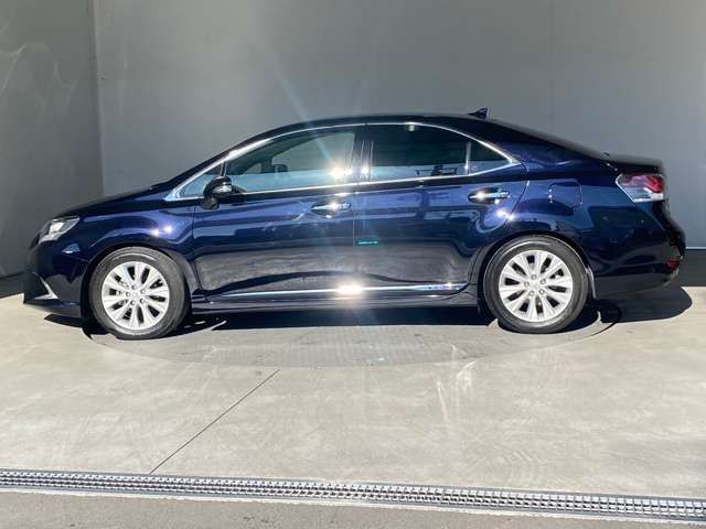 Lexus HS 2015-03 180538-13