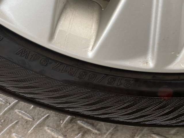 Lexus HS 2015-03 180538-18