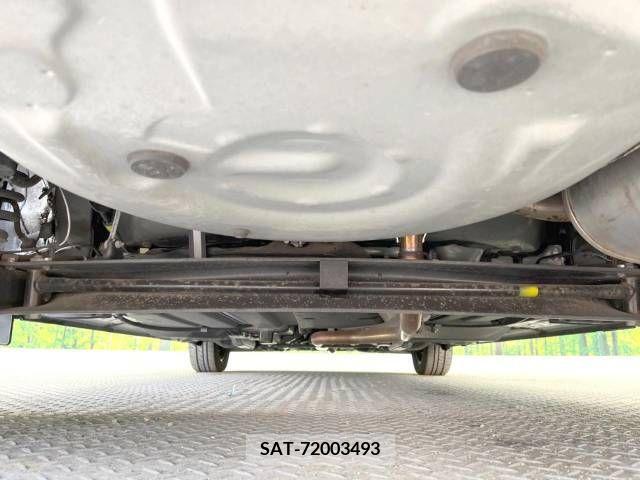 Toyota SIENTA 2018-05 212660-19