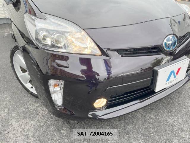 Toyota PRIUS 2015-08 385944-12