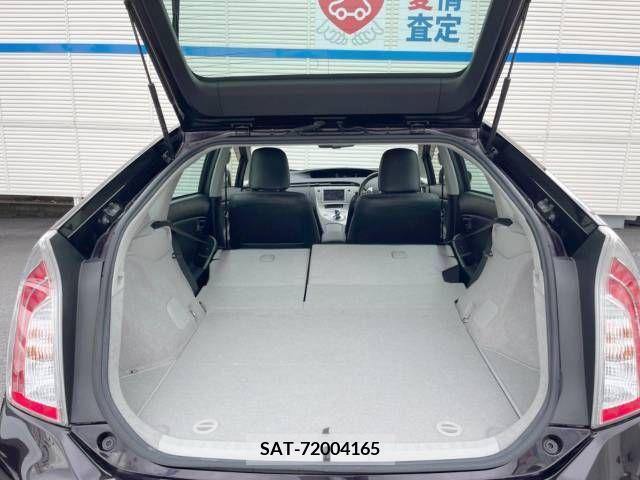 Toyota PRIUS 2015-08 385944-11