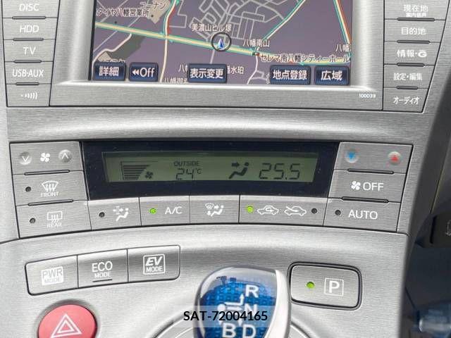 Toyota PRIUS 2015-08 385944-4
