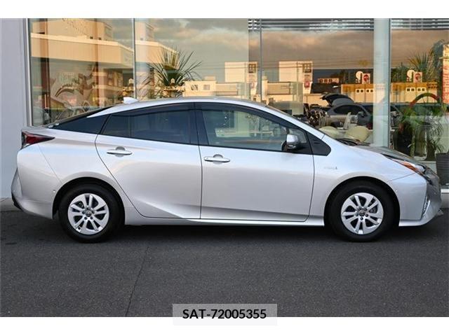 Toyota PRIUS 2018-12 254523-5