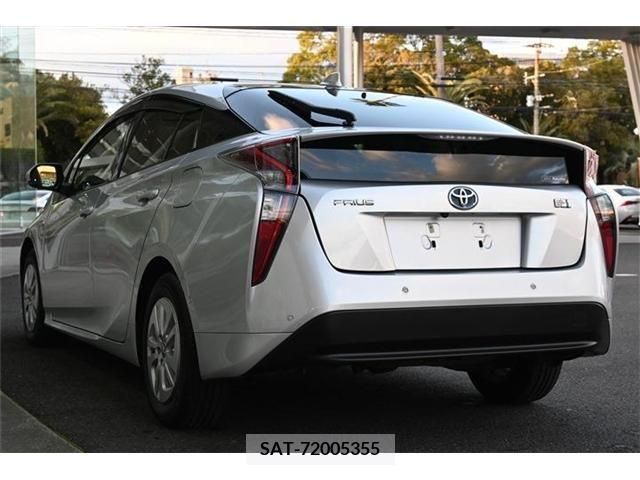 Toyota PRIUS 2018-12 254523-2