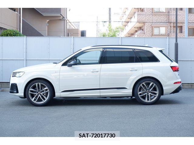 Audi Q7 2023-02 261680-1