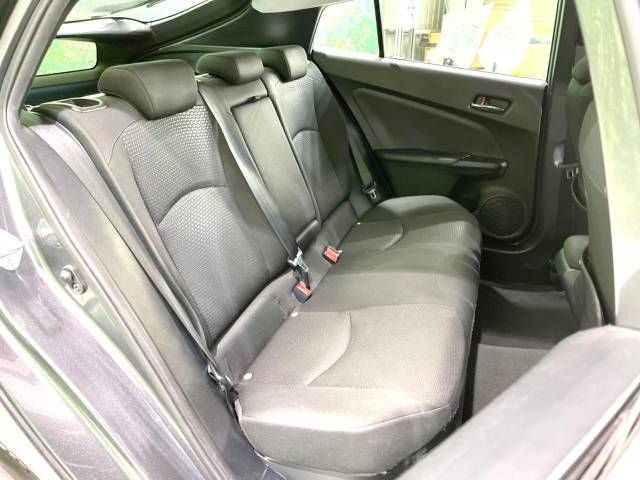 Toyota PRIUS 2019-04 187939-9